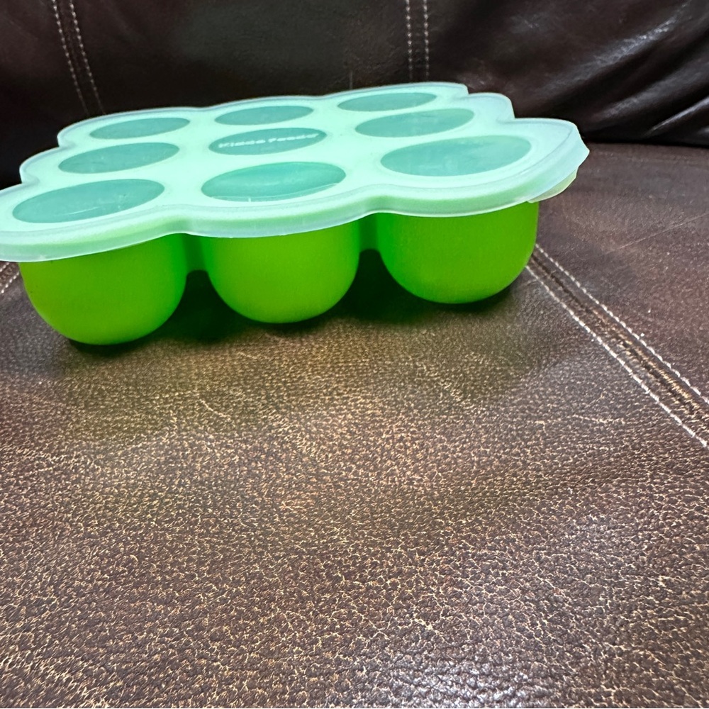 KIDDO FEEDO Baby‎ Food Storage Silicone Container and Freezer Tray - Lime Green